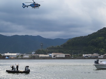 テロリストの投降