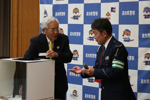 抽選の様子
