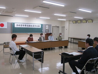 通常会議の模様