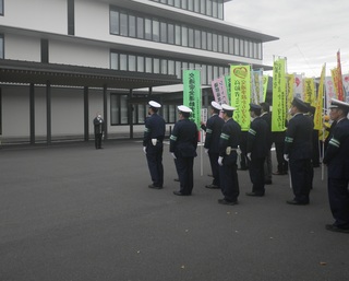 交通安全運動出発式の様子