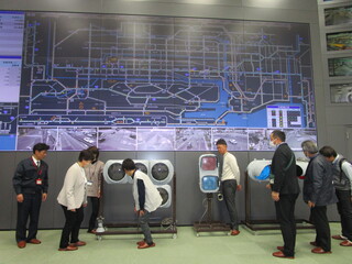 交通管制センター視察