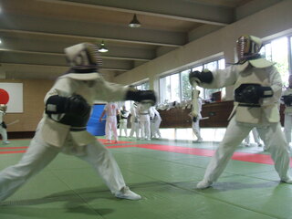警察学校生の訓練状況