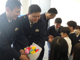 閉所式花束贈呈